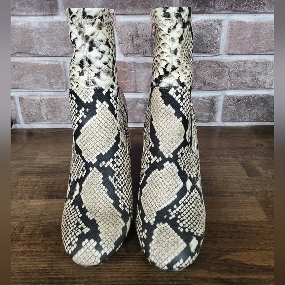 Aldo Call it Spring Snake Print Booties- Vegan leather- Women's 8 - Picture 3 of 6